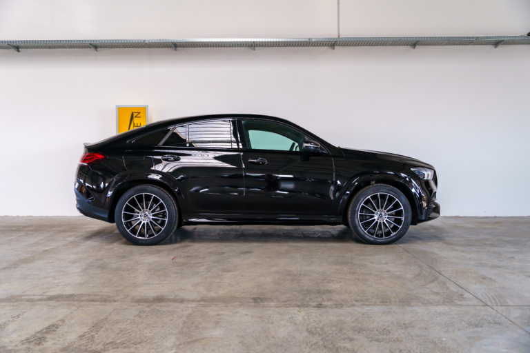 GLE400d_FN_9-04