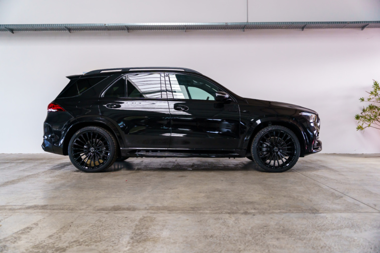 GLE350d_FN_13-04