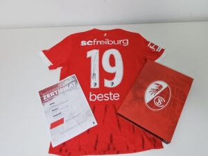 SC Freiburg Matchworn Trikot Jan-Niklas Beste #19 – mit Echtheitszertifikat