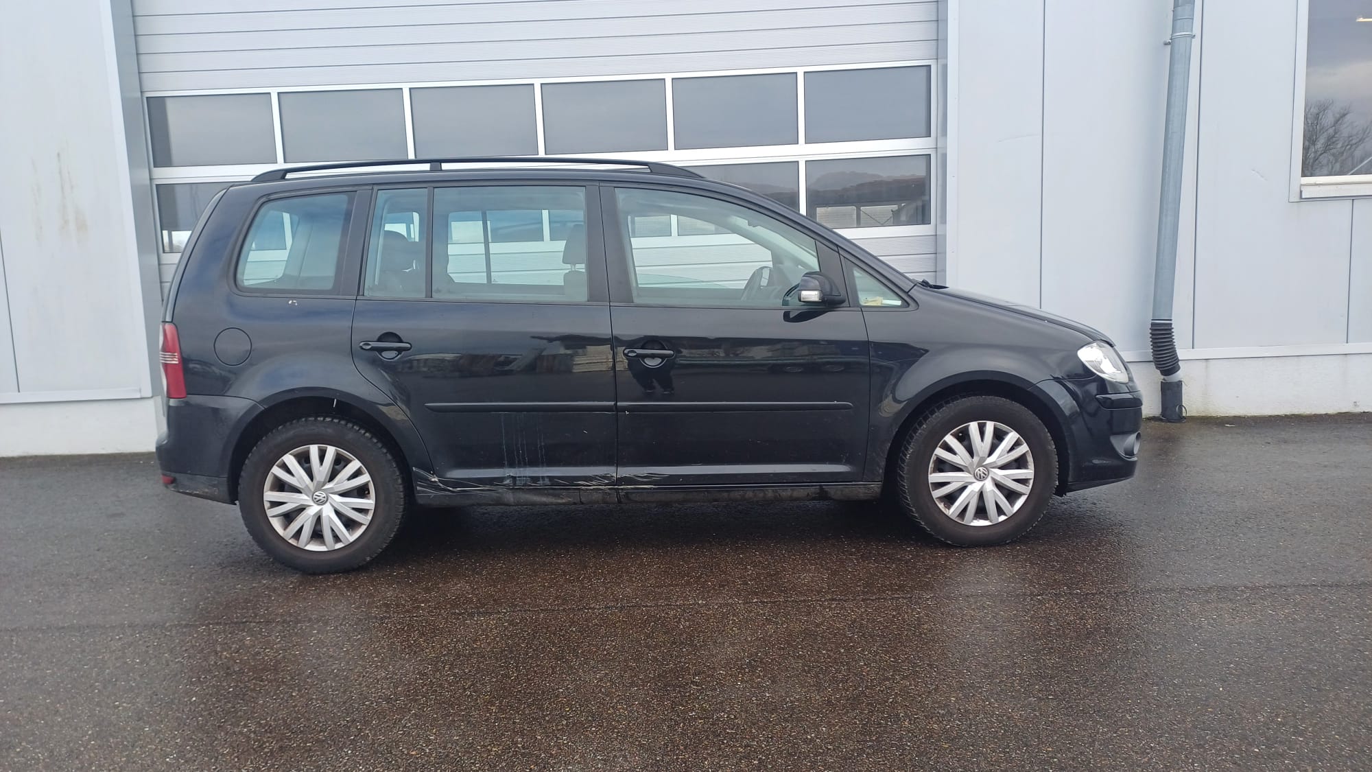 VW Touran 1,9 TDI-Klima-5 Sitzer – Bild 4